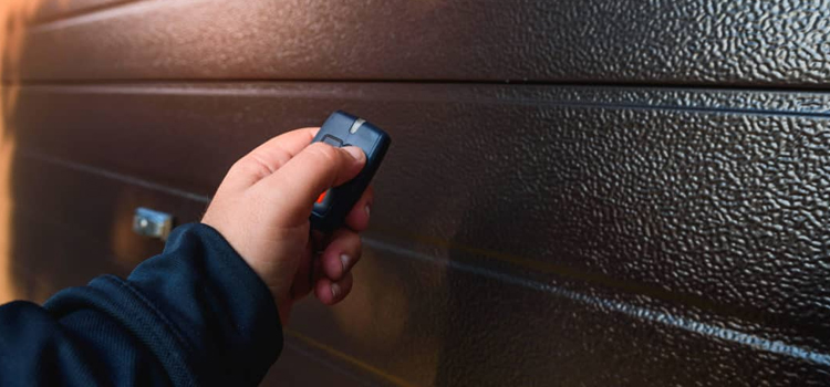automatic door opener with remote control in Walnut